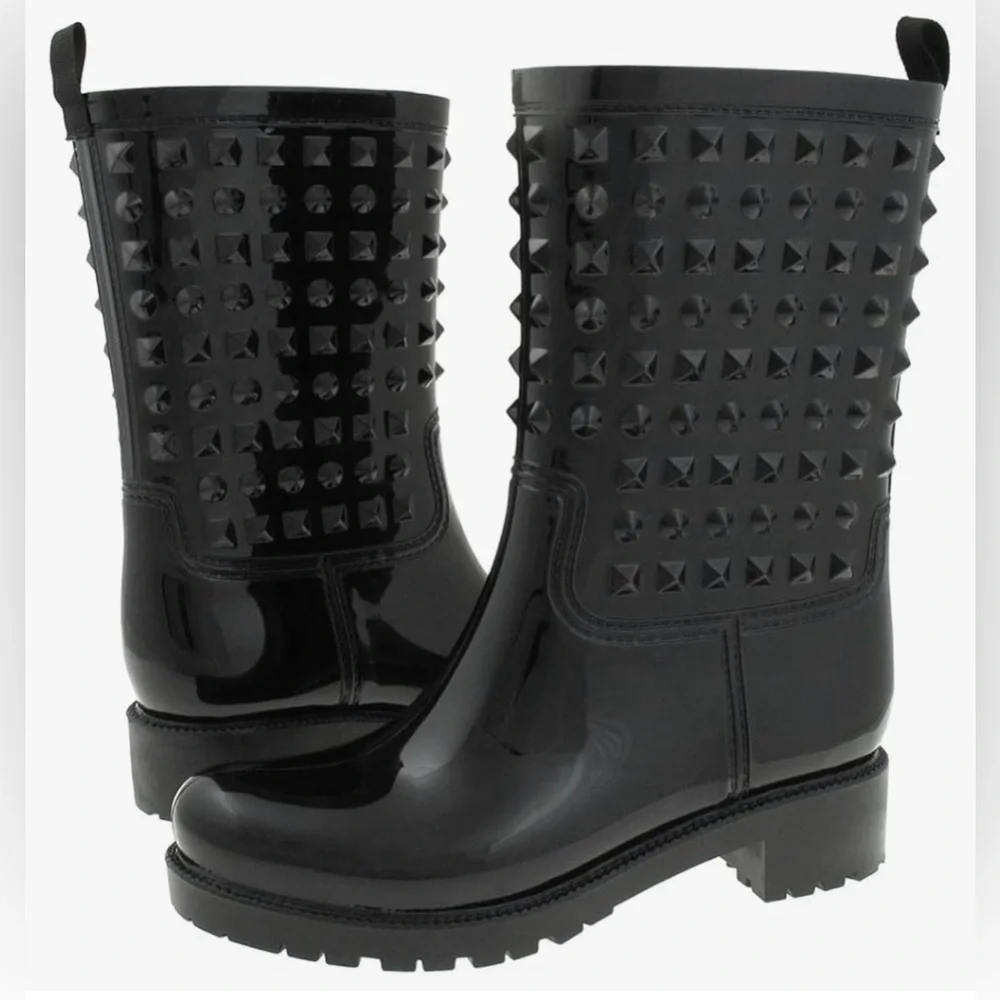 WOMEN'S CAPELLI NEW YORK SINY STUDDED RAIN BOOTS Size 6